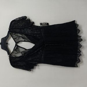 Allen B Lace shirt Size small